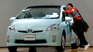 Illustration for article titled Japan's Domestic Market Headache, BMW's RWD X3, And RIP Tony Scott